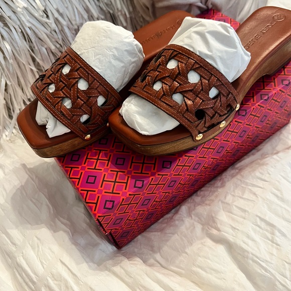 Tory Burch Brown Sandals - Picture 1 of 6